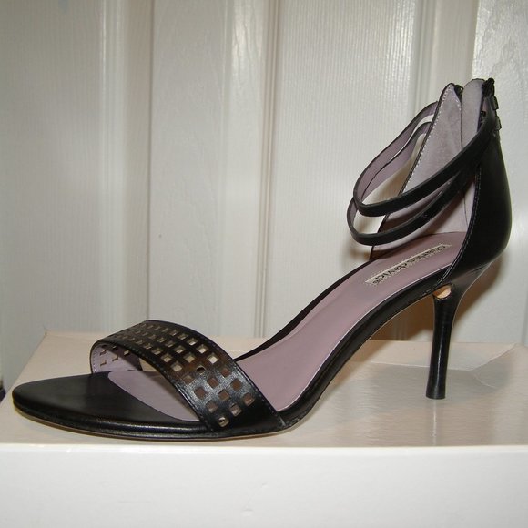 LIKE NEW Charles David 8.5 Leather Kitten Heels - Picture 10 of 10